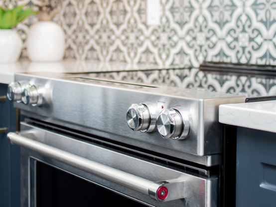 Close up of stove and backsplash at Rembrandt Walk